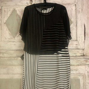 Black & white striped mod shift sheer cape Size S